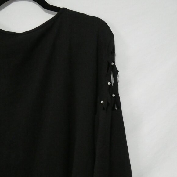 SHEIN - Curve | 2XL | Black V-Neck Top | Cut-Out and Embellished Bead Sleeves - Picture 11 of 14